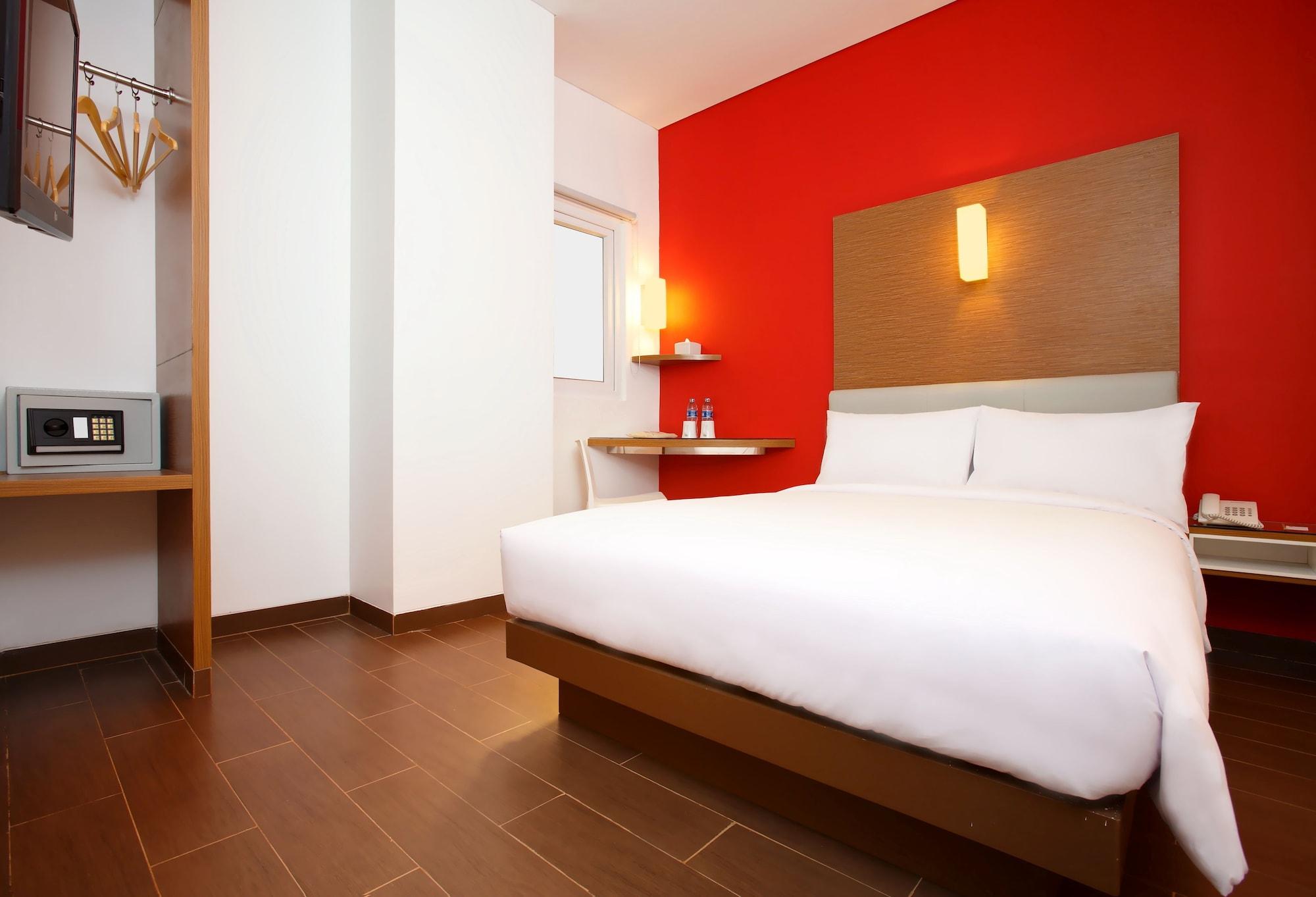 Amaris Hotel Seasons City Jakarta Exterior photo