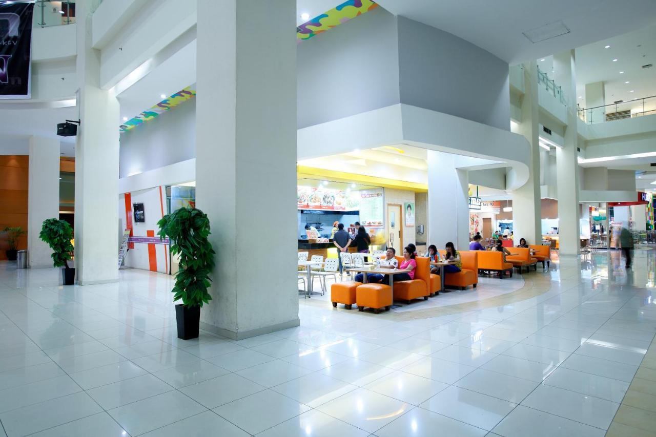 Amaris Hotel Seasons City Jakarta Exterior photo