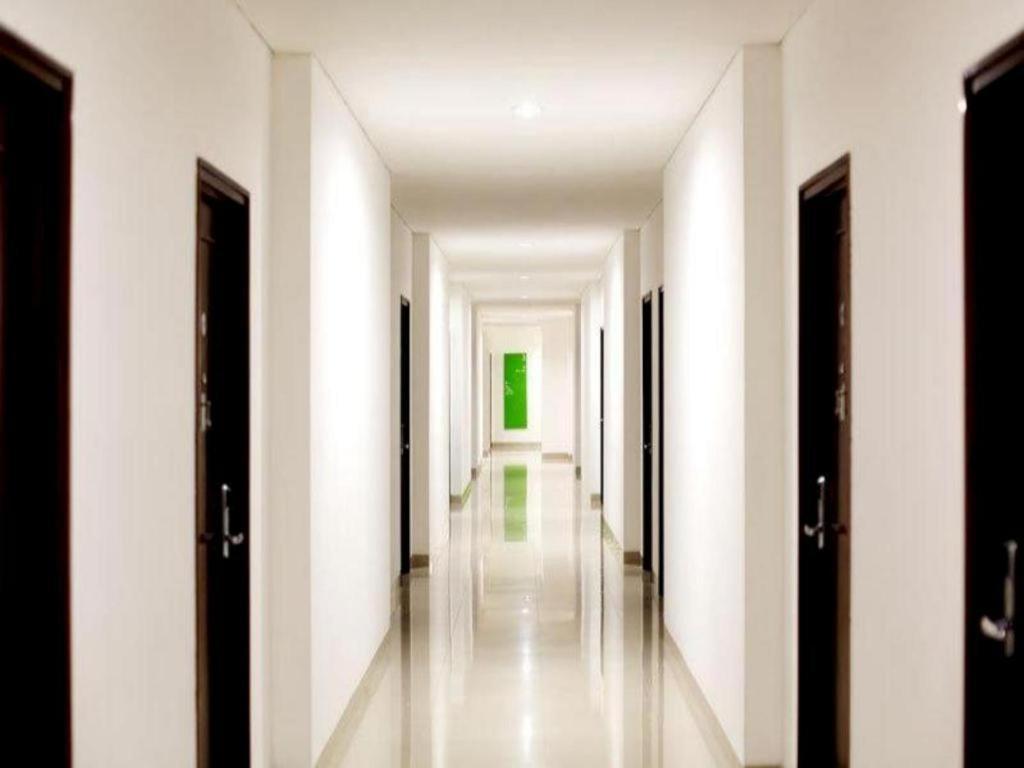 Amaris Hotel Seasons City Jakarta Exterior photo
