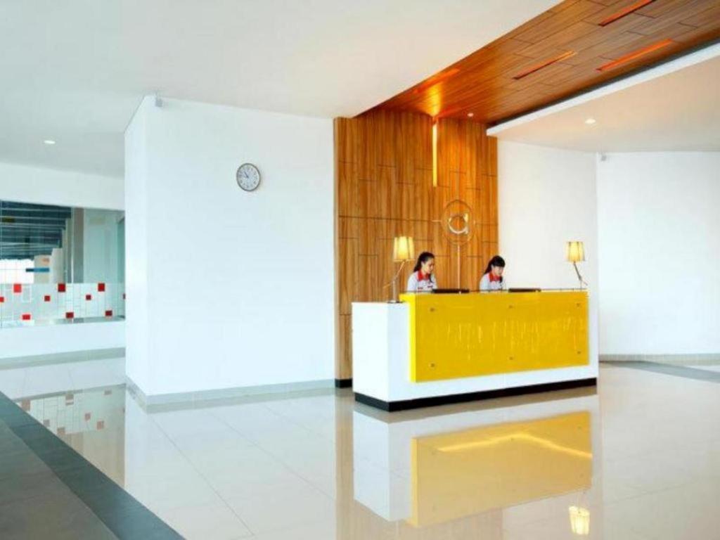 Amaris Hotel Seasons City Jakarta Exterior photo